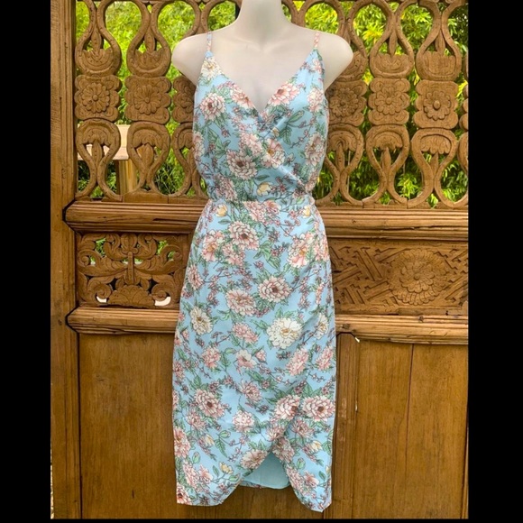 Otto Mode Dresses & Skirts - BNWT OTTO MODE Beyond The Blooms Wrap Dress